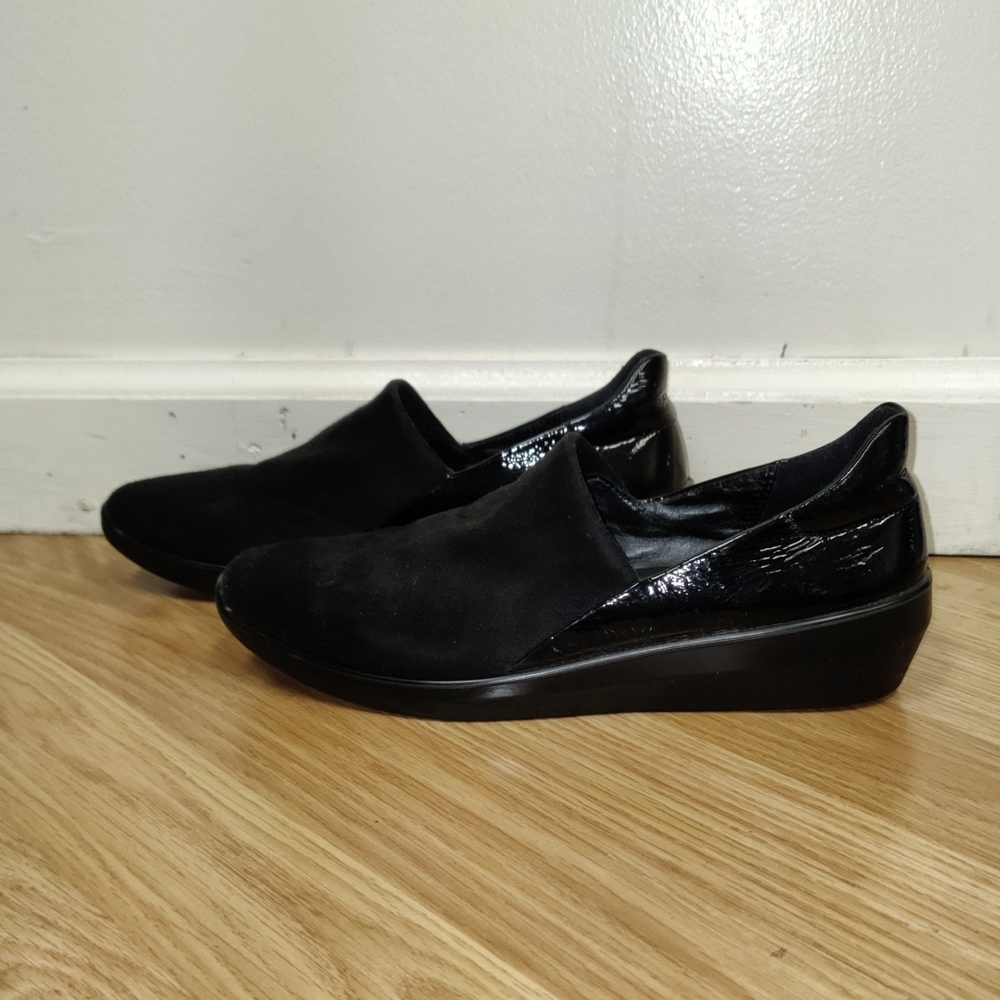 Ecco Incise Urban Slip-On Wedge Shoes